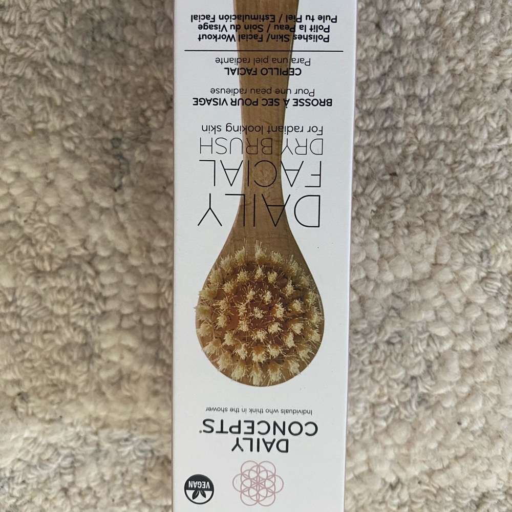 Daily facial dry brush